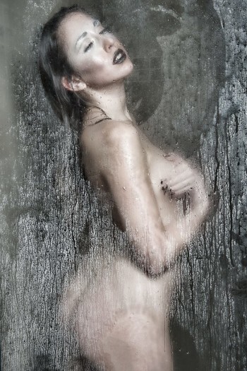 Oki Doki naked taking a shower